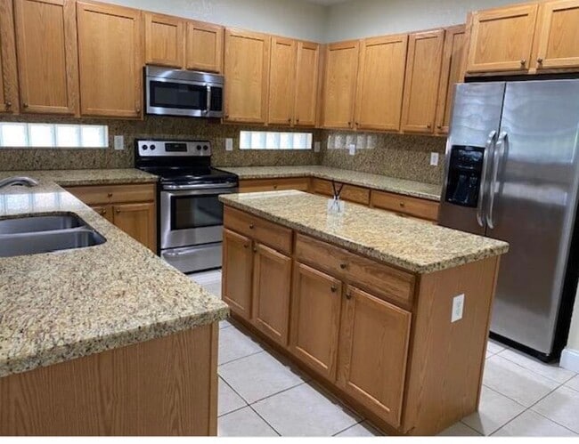 Building Photo - 759 Gazetta Way
