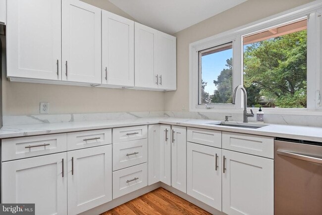 Building Photo - 1602 Woodmoor Ln
