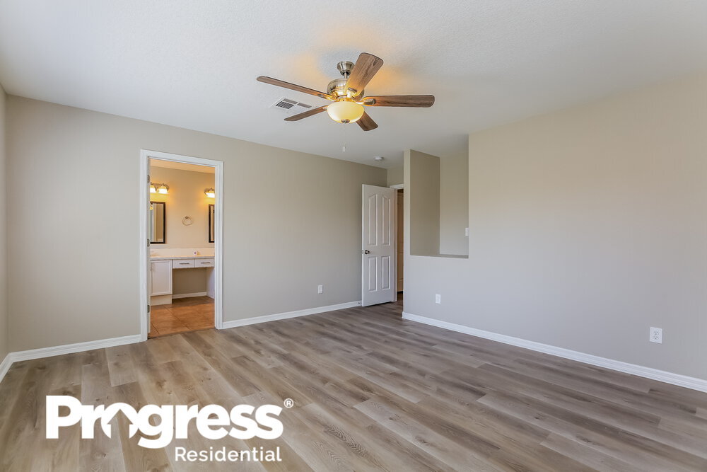 Building Photo - 9123 Sangria Ln