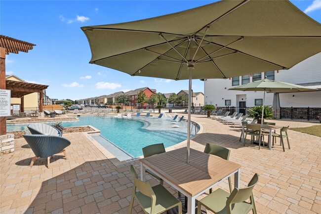 Building Photo - 12703 Englemann Dr