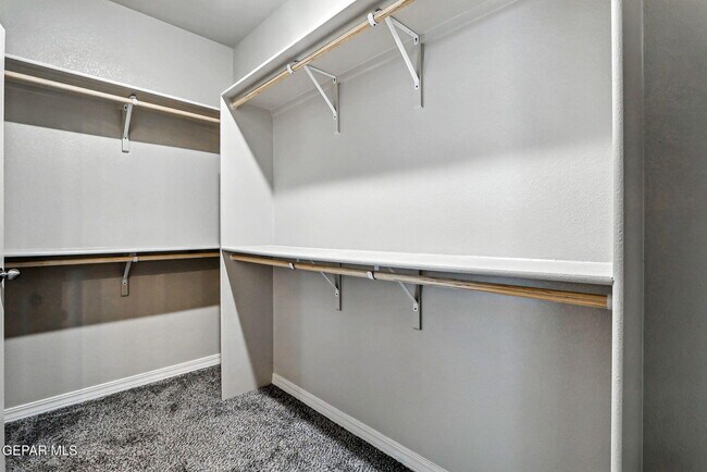 Building Photo - 3964 Desert Nomad Dr