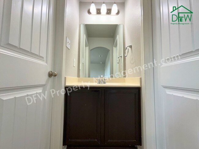 Building Photo - Spacious 4-Bedroom Home for Lease in Kelle...