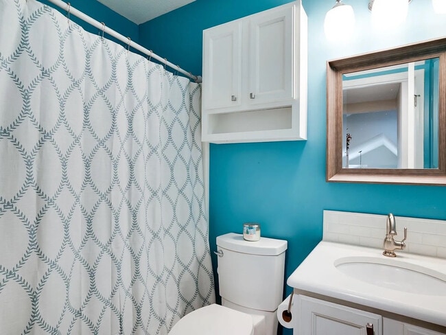 Building Photo - 2748 S West Pkwy