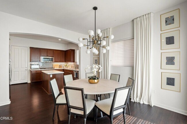 Building Photo - 1560 Thorpe Trl