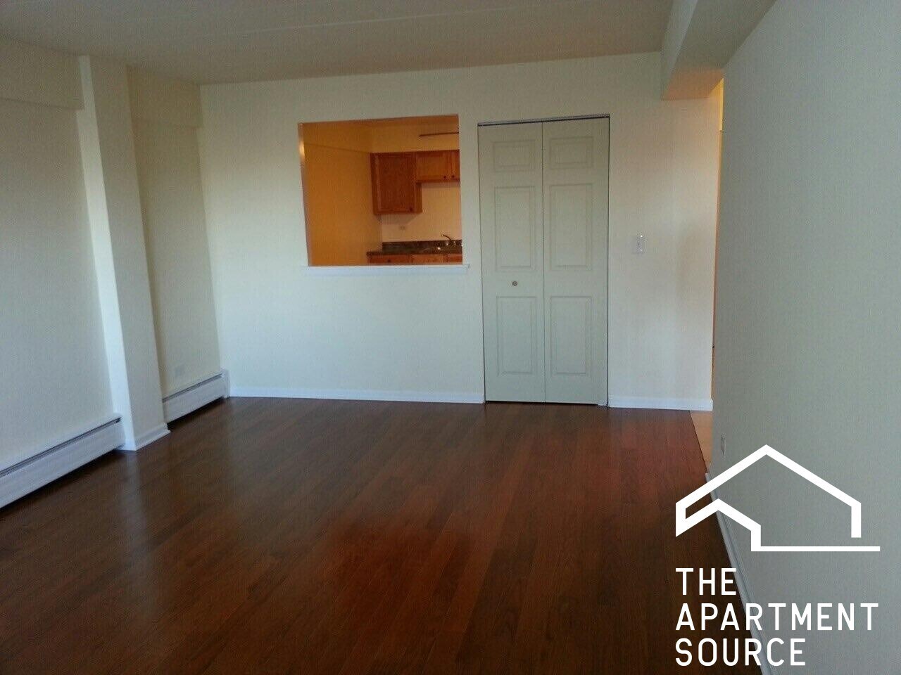 Building Photo - 6821 N Sheridan Rd