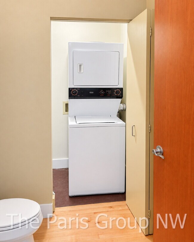 Building Photo - Exceptional 2 Story CapHill Condo * 2 Pkg Spaces, EV Charger & Rooftop Views