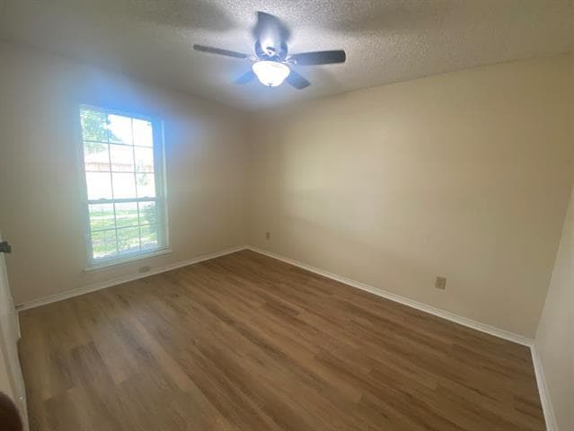Building Photo - 3508 Jonquil Ln