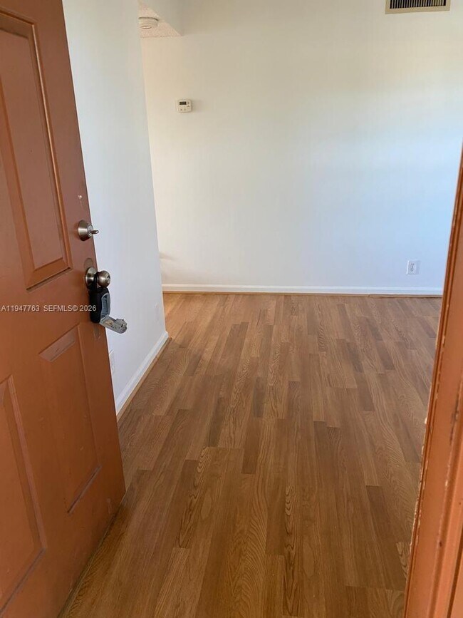 Building Photo - 4171 Oak Terrace Dr