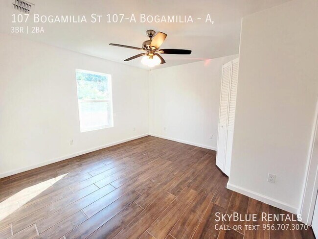 Building Photo - 107 Bogamilia St