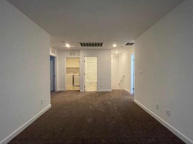 Building Photo - HENDERSON CADENCE COMMUNITY - 3 bed 2.5 ba...