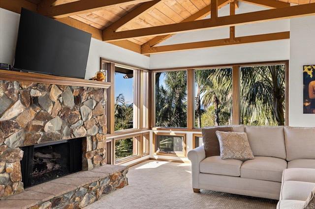 Building Photo - 714 Passiflora Ave