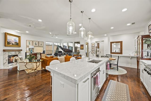 Building Photo - 6432 Del Norte Ln