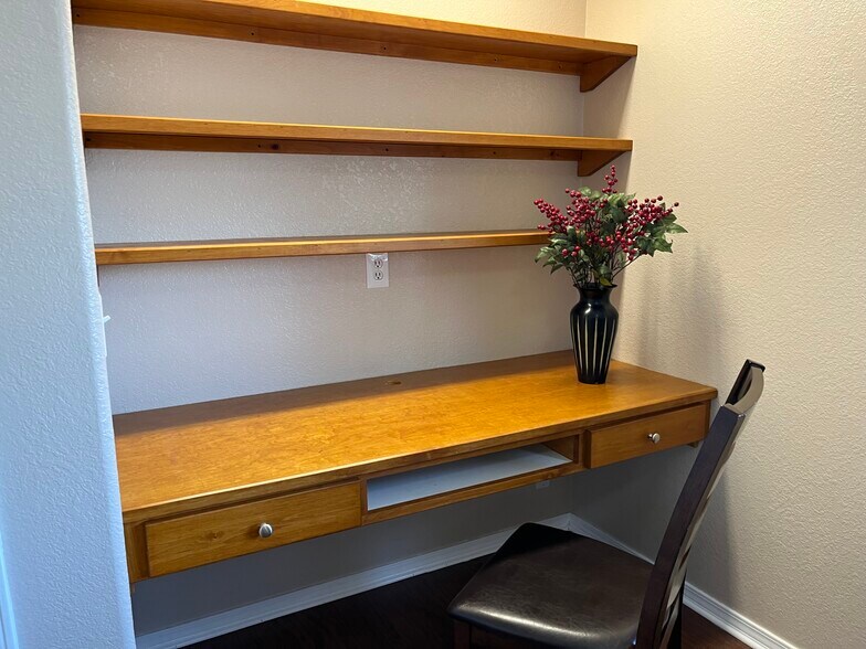 dedicated work space with LED lighting - 4569 E Alamos Ave