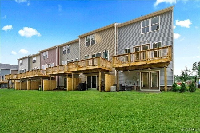 Building Photo - 600 Rivanna Hl Rd