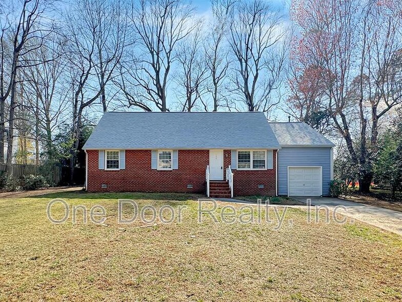 Primary Photo - 106 Lexington Dr