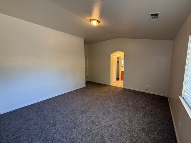 Building Photo - Single Story home in Sylvan School District!