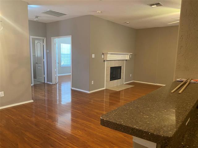 Building Photo - 1717 Forsythe Dr