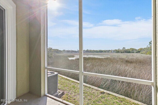 Building Photo - 1010 Bella Vista Blvd