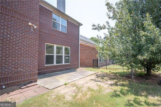 Building Photo - 304 Ridge Pointe Drive