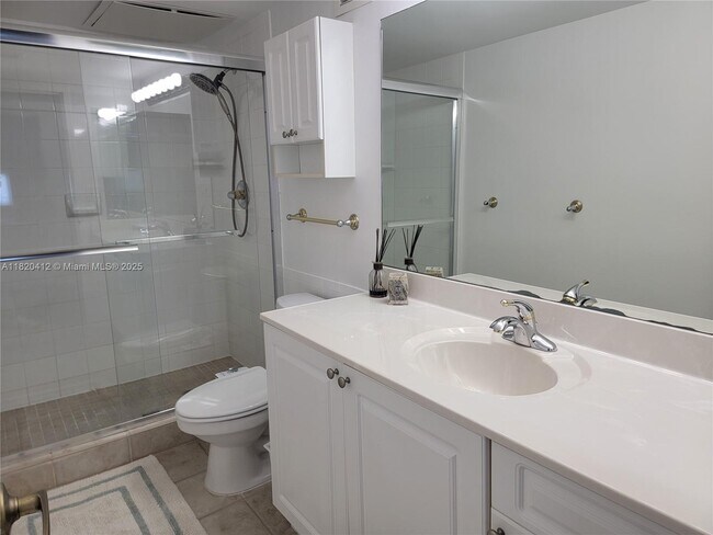 Building Photo - 2501 S Ocean Dr
