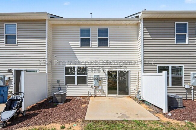 Building Photo - 3914 Townes Blvd