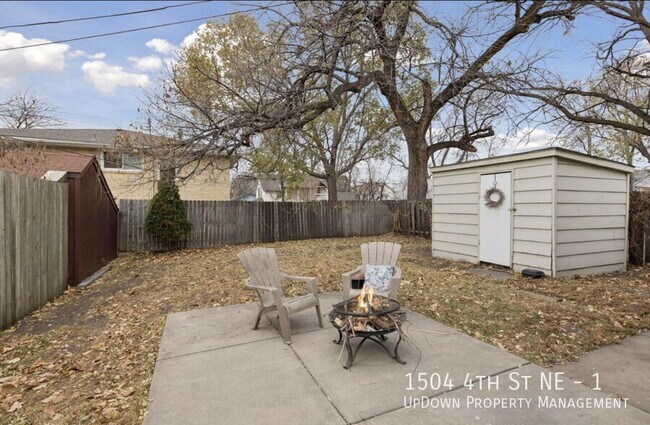 Building Photo - 1504 4th St NE