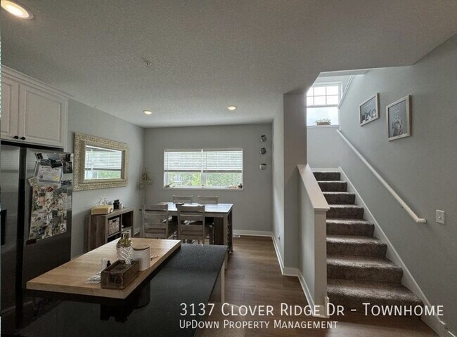 Building Photo - 3137 Clover Ridge Dr