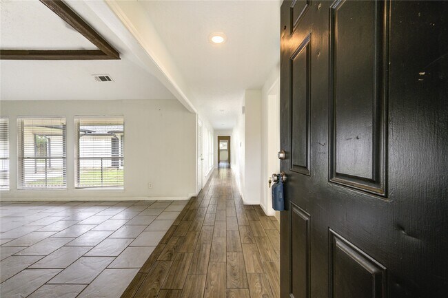 Building Photo - 8107 Durklyn Ln