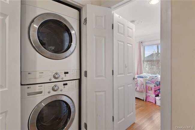 Building Photo - 46 Morgan St