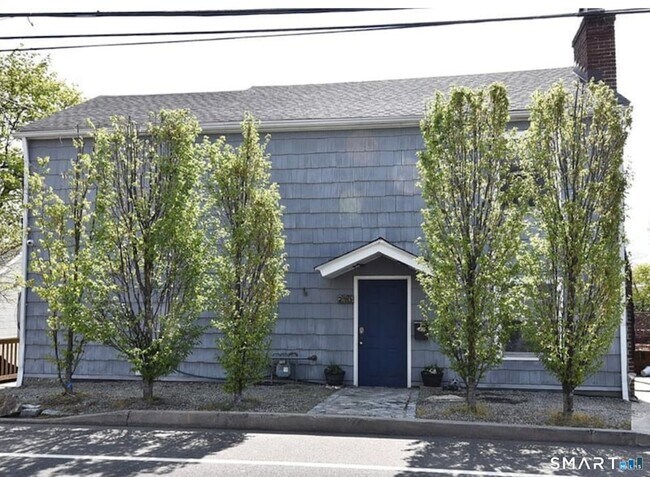 Building Photo - 285 East Ave