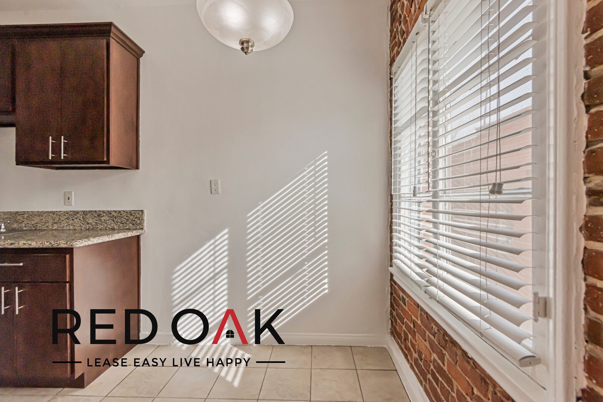 Building Photo - 1616 Normandie Ave