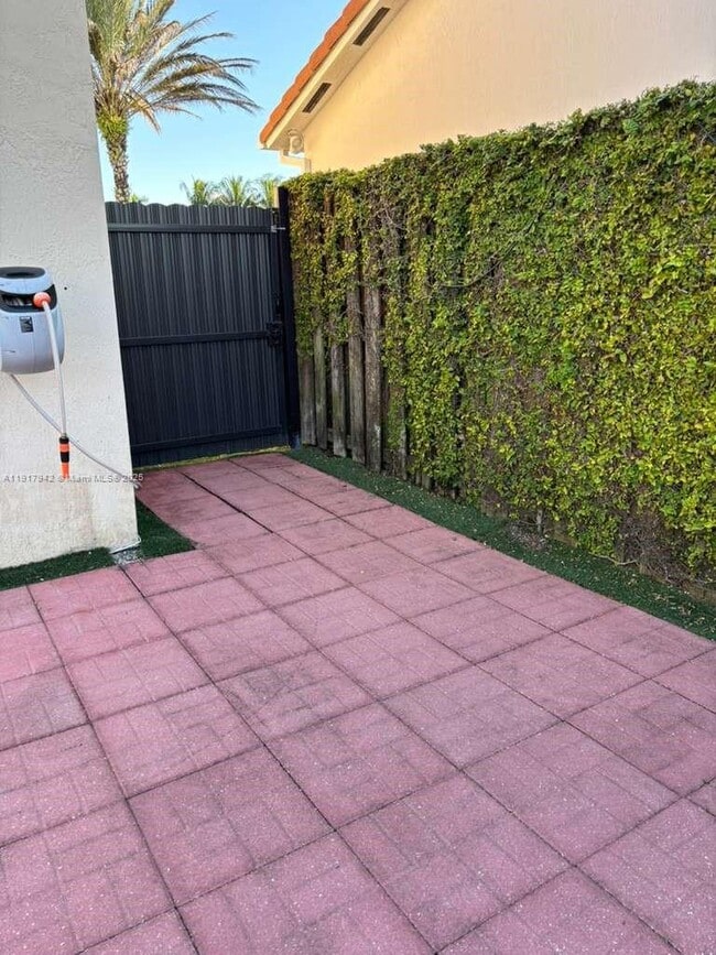 Building Photo - 16487 SW 56th Terrace