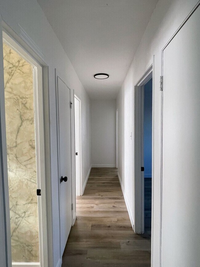 Building Photo - Snyder’s Sweet Spot: Modern Comfort Meets Country Charm