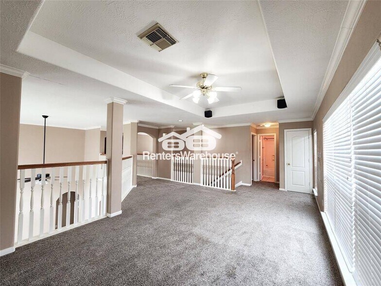 Building Photo - 17406 Autumn Oak Way