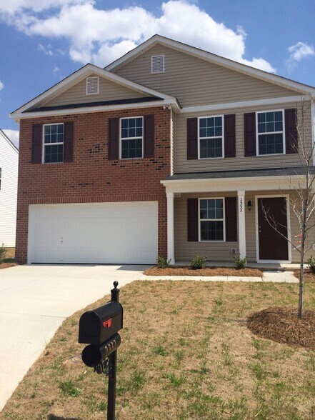 Building Photo - 2332 Waverly Dell Dr SE