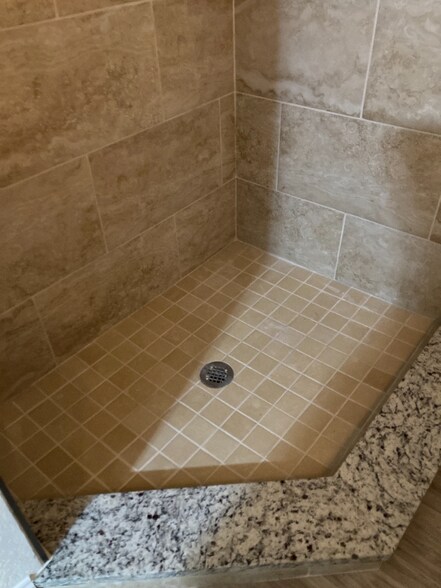 Building Photo - 4925 S 83rd St