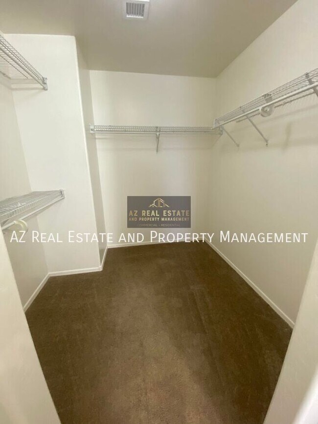 Building Photo - 4850 N 113th Dr