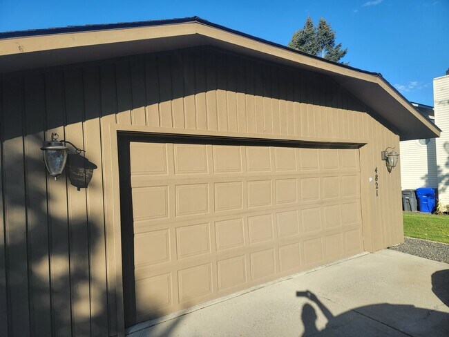 Building Photo - Beautifully Maintained Rancher In Sought-A...