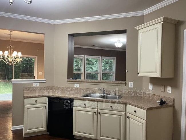 Building Photo - 2673 Winslow Ridge Dr NE