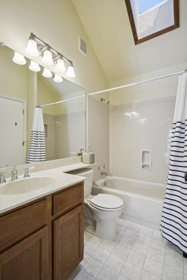 Building Photo - 7950 S Garrison Ct
