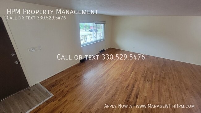 Building Photo - 1690 Karg Dr