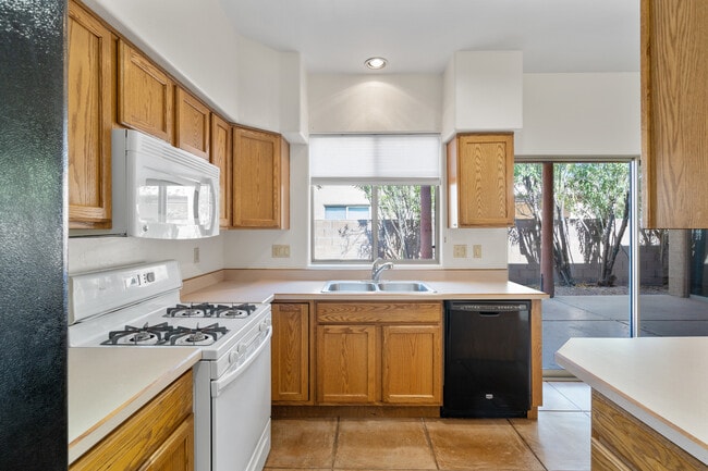 Building Photo - 3730 N Bay Horse Loop