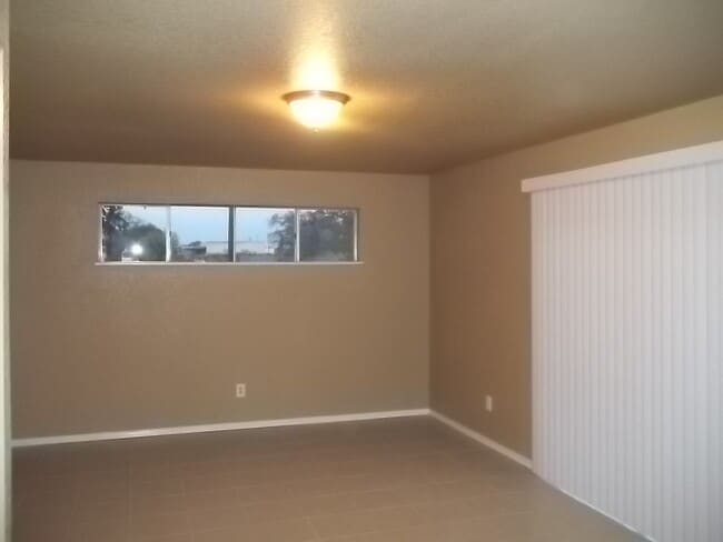 Building Photo - 4251 Wild Oak Dr