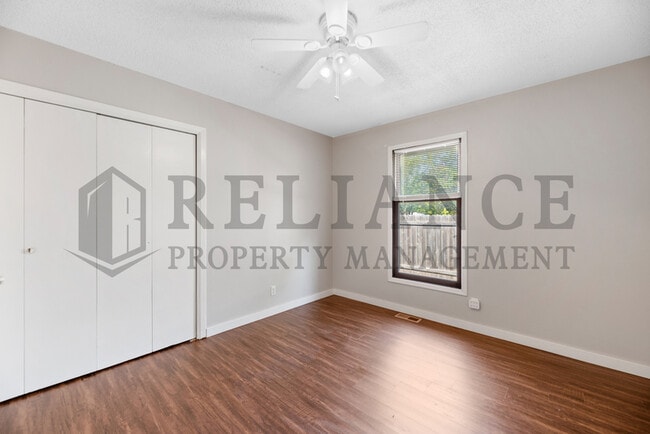 Building Photo - 1511 S Edwards St