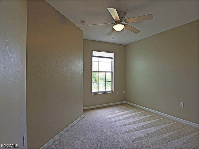 Building Photo - 3647 Pine Oak Cir