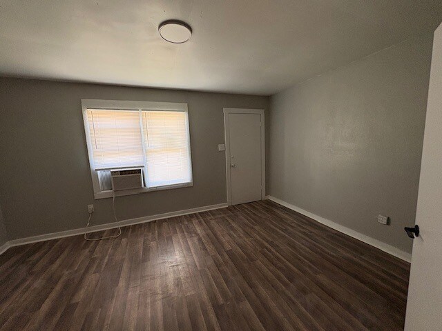 Building Photo - 1701 SW Jefferson Ave