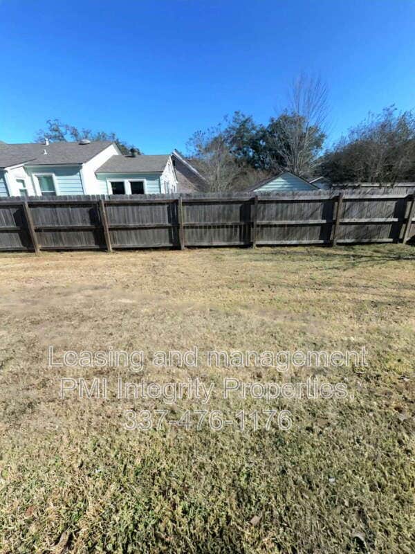 Building Photo - 418 Delgado Dr