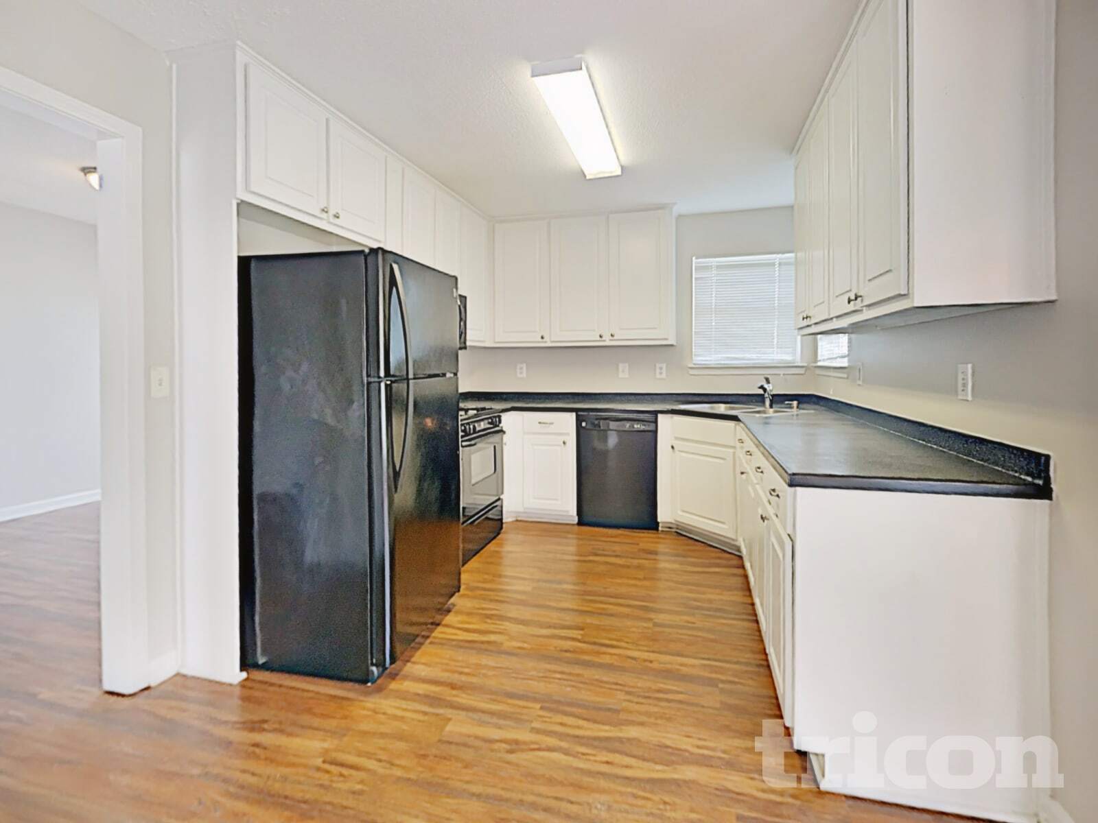 Building Photo - 105 River View Ct