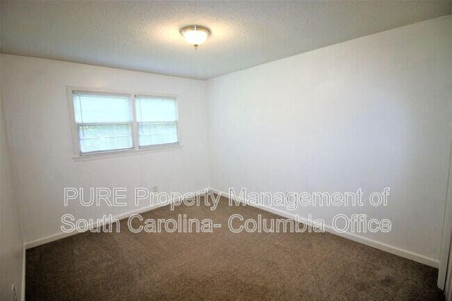 Building Photo - 206 Grantham Rd