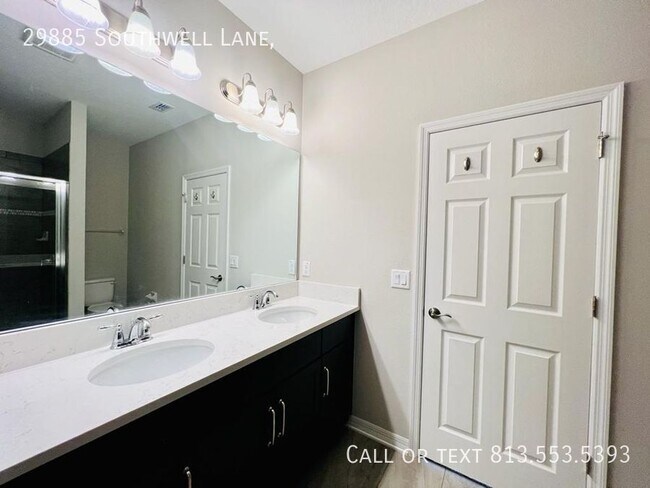 Building Photo - 29885 Southwell Ln